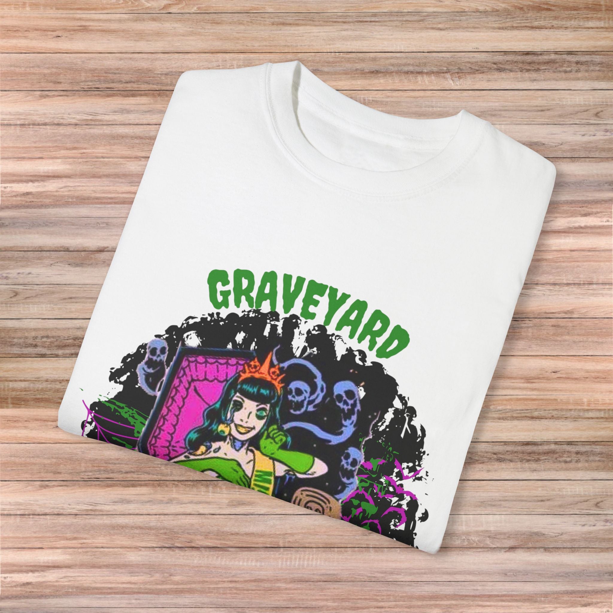 Graveyard Beauty Queen Tshirt