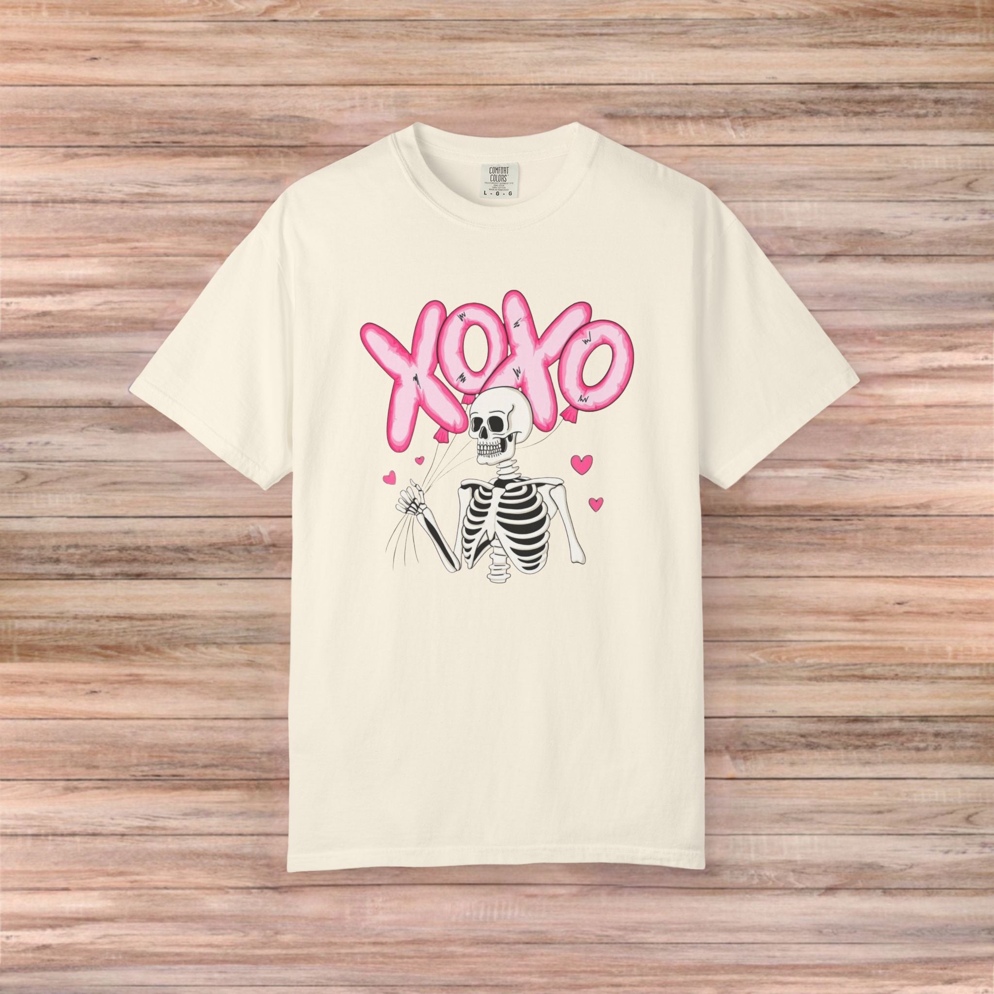 Skeleton XOXO Tshirt
