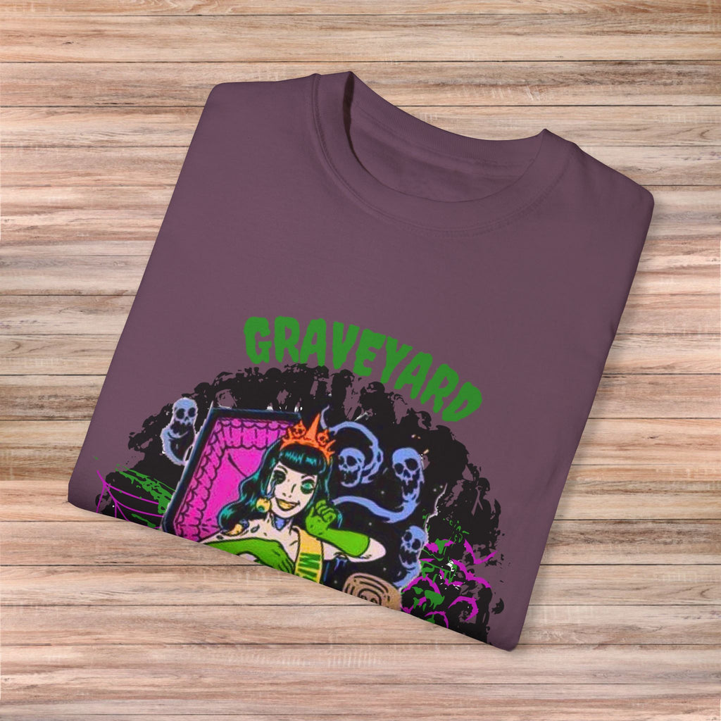 Graveyard Beauty Queen Tshirt