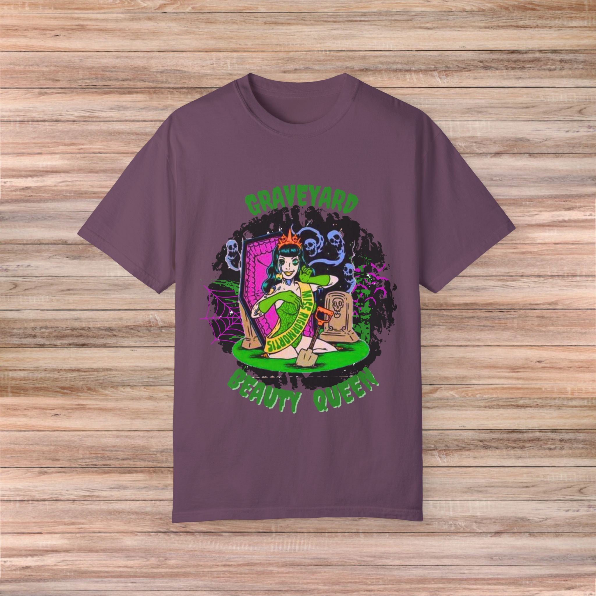 Graveyard Beauty Queen Tshirt
