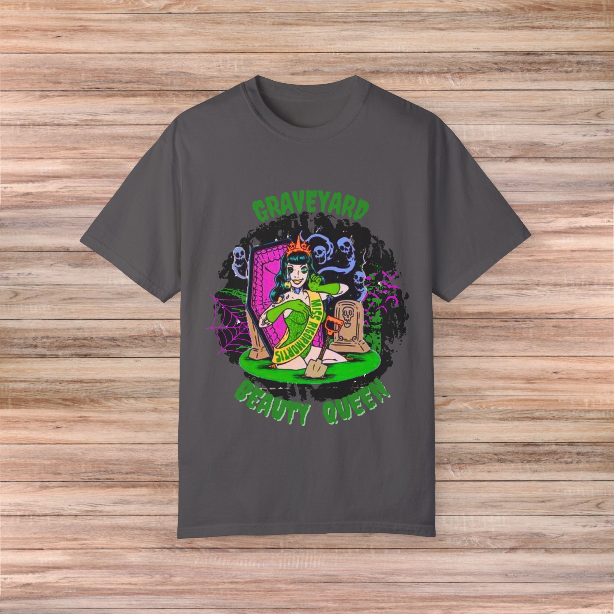 Graveyard Beauty Queen Tshirt