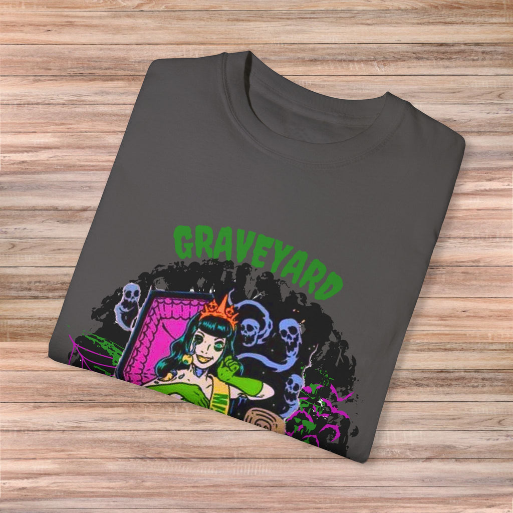 Graveyard Beauty Queen Tshirt