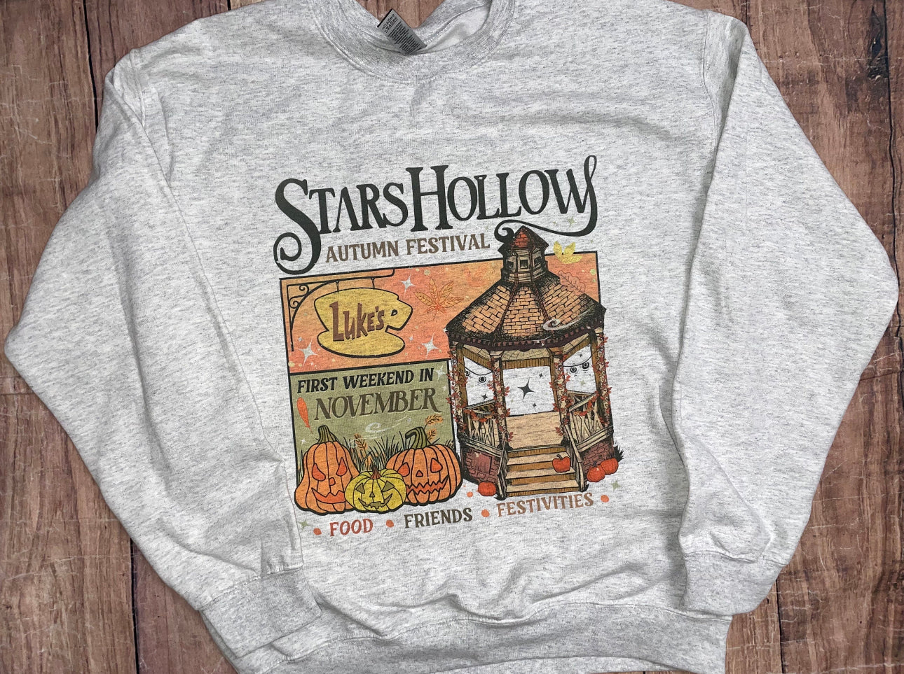 STARS HOLLOW Sweater